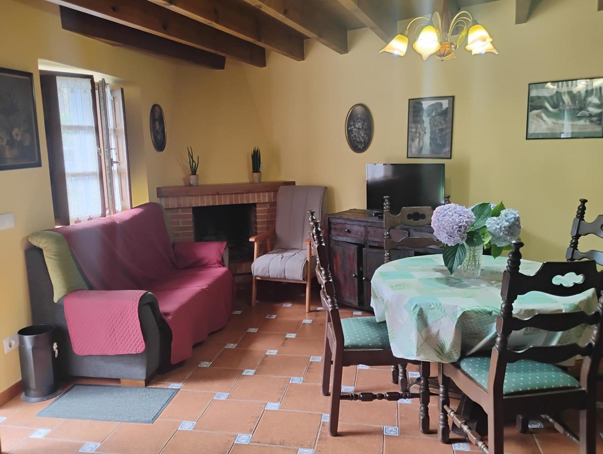 Casa Rural Casa Azul Villahormes 外观 照片