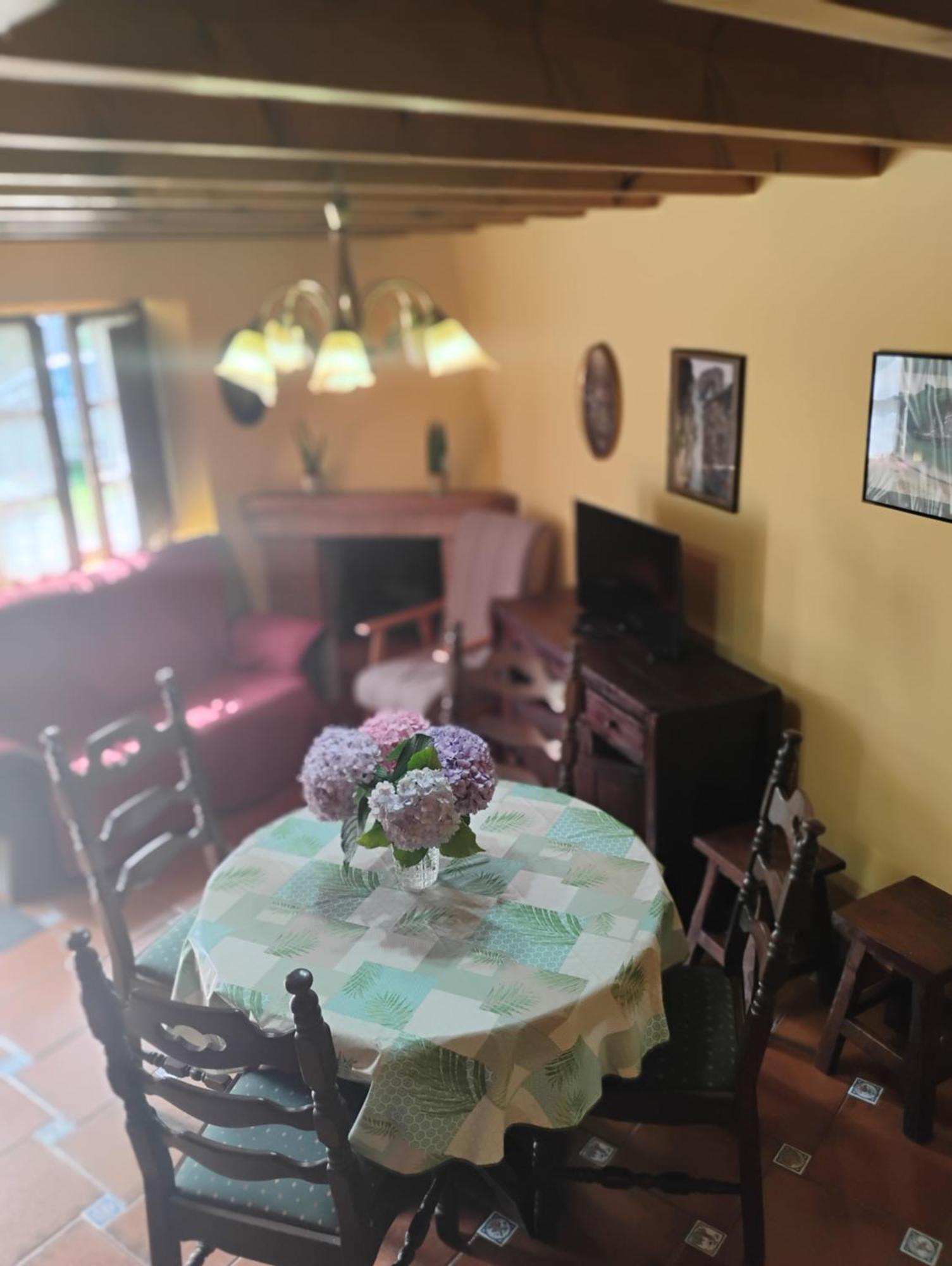 Casa Rural Casa Azul Villahormes 外观 照片